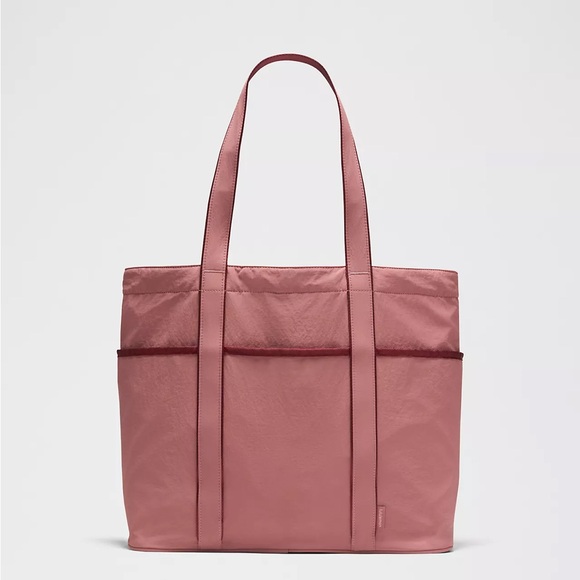 Lululemon Daily Multi-Pocket Tote Bag 20L- Red Clay/Rockwood - Picture 9 of 11